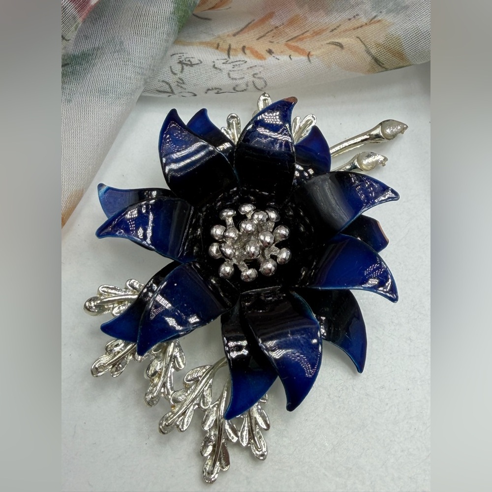😎30%off Vintage  Blue and Silver Floral Brooch #231UB